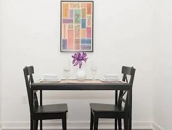 Nge Stays - Downtown Suites Toronto Apartment